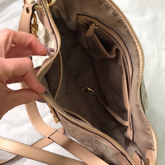 Michael Kors Satchel - Picture 4 of 5